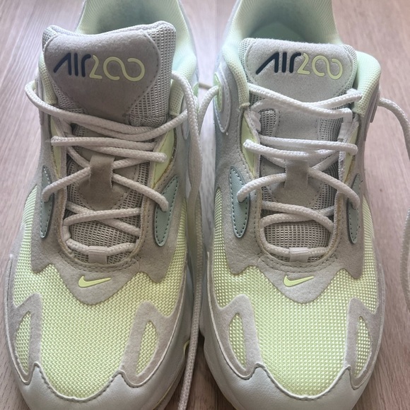 Nike Air Max 200 Pistachio FrostWomen's Sneakers Size 7 - Picture 10 of 10